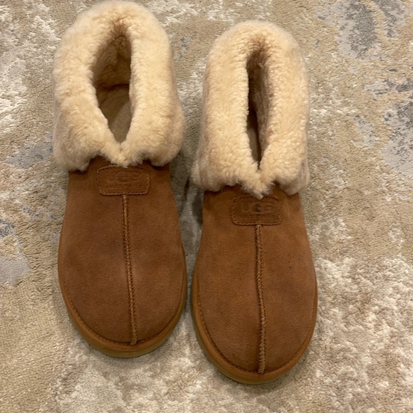 Sold UGG Ruff Slippers Size 13 - Picture 3 of 8